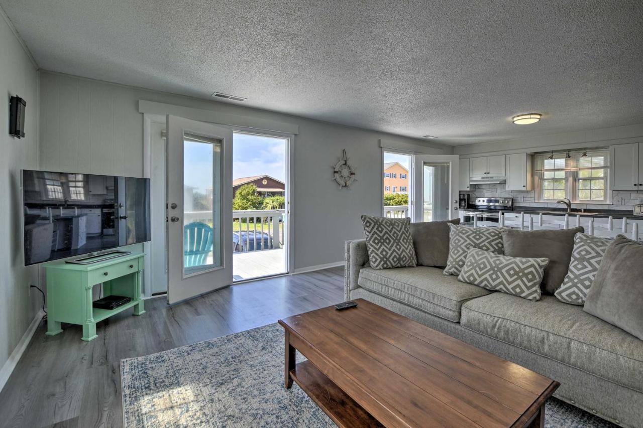 Oak Island Beach Abode With Deck Walk To Shore! 外观 照片