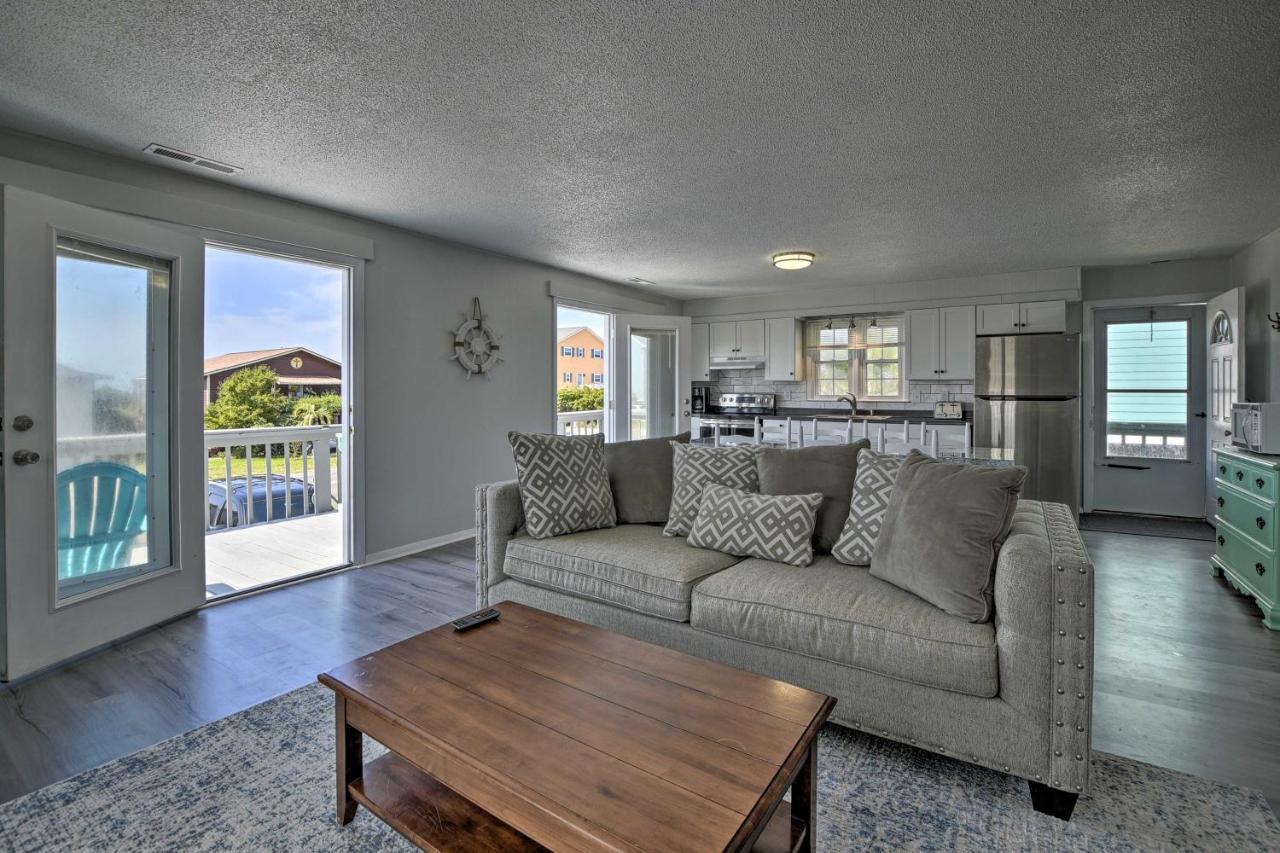 Oak Island Beach Abode With Deck Walk To Shore! 外观 照片