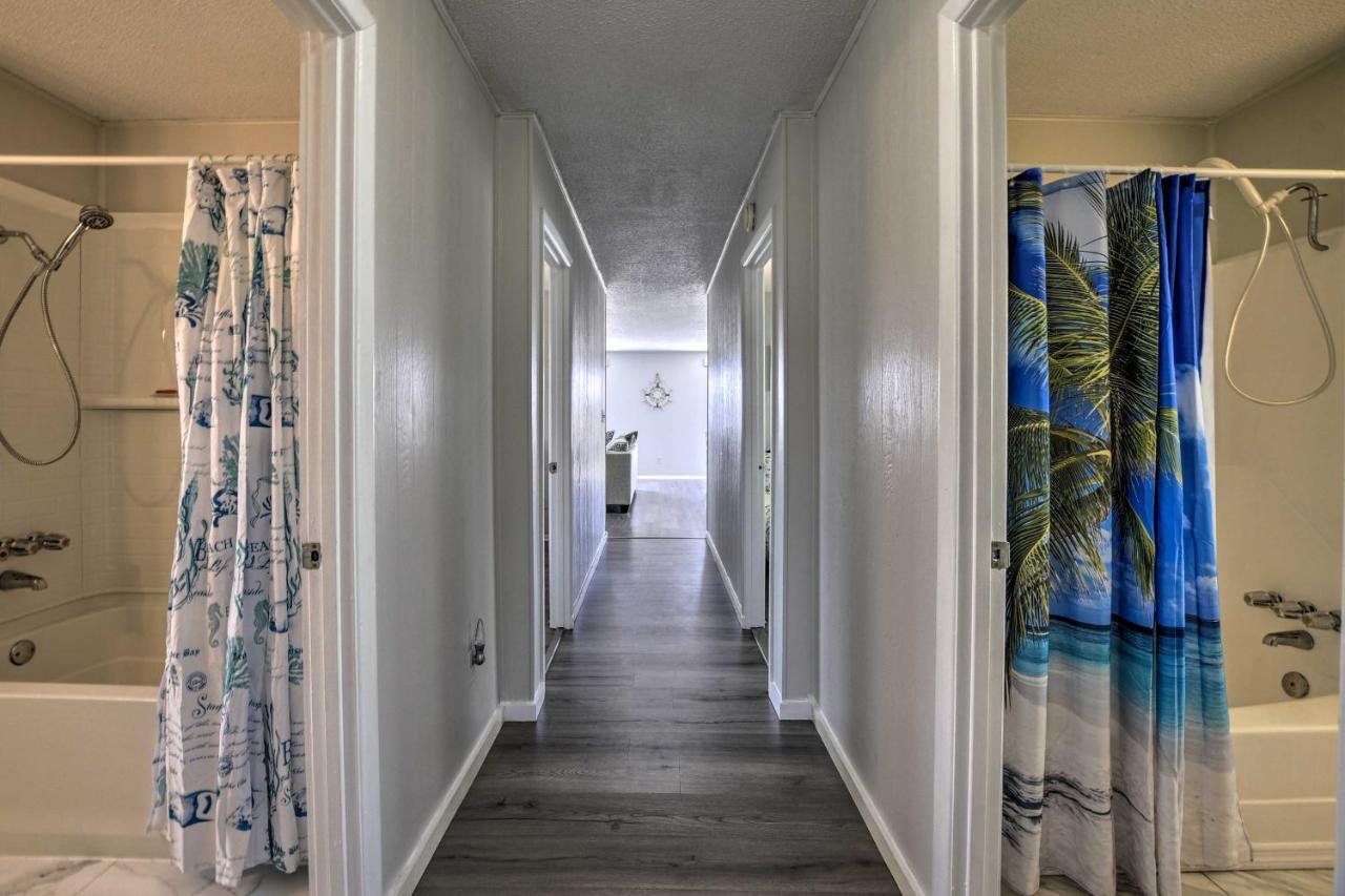 Oak Island Beach Abode With Deck Walk To Shore! 外观 照片